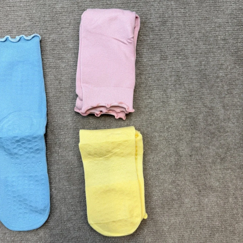 4‎ Pairs Women's 9-11 Pilates Socks with Grips Yoga Grip Socks Non Slip Athletic